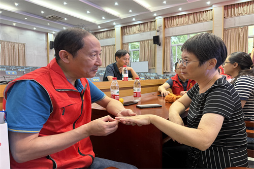 20250908教師節(jié)康華小學(xué)義診王國(guó)喜.jpg 20250908教師節(jié)康華小學(xué)義診王國(guó)喜.jpg
